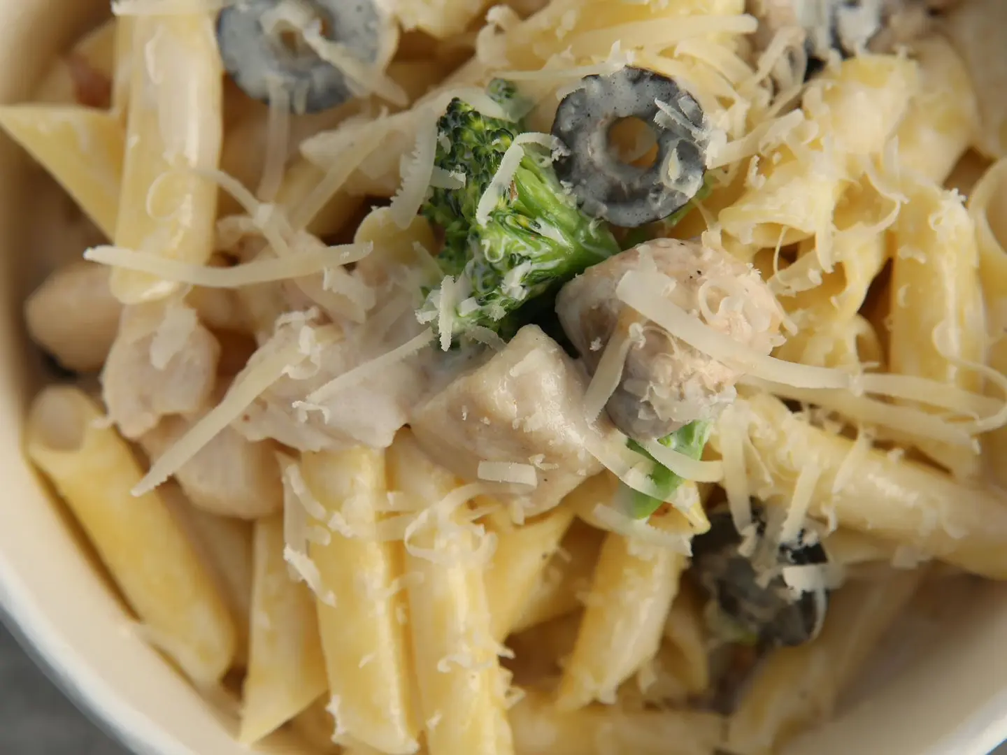 باستا دجاج وايت صوص