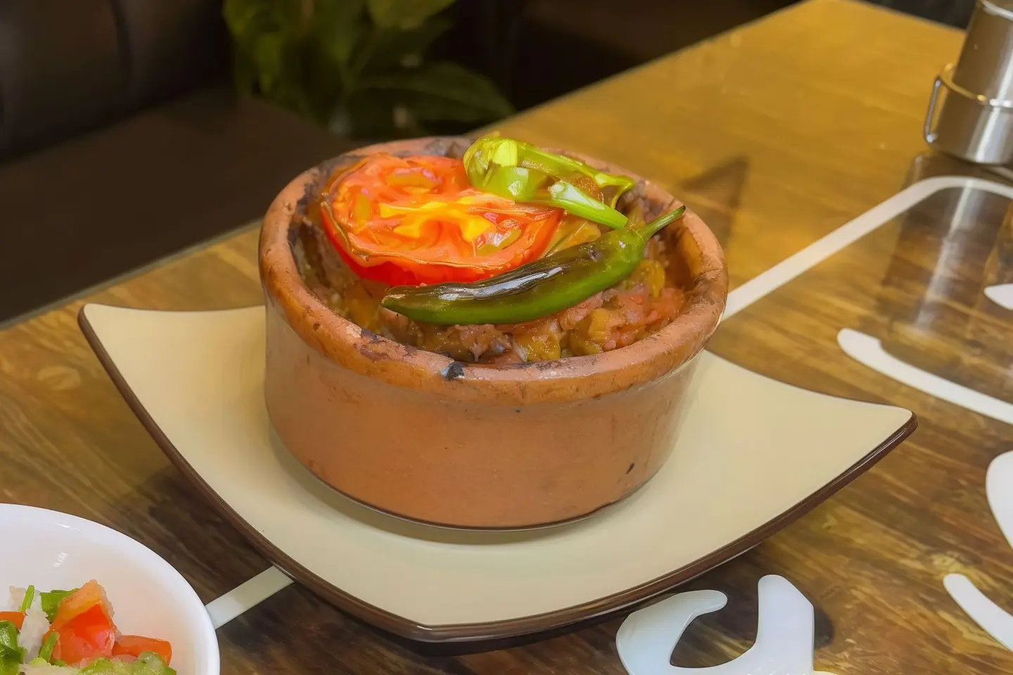 طاجن بامية باللحم + أرز مصري