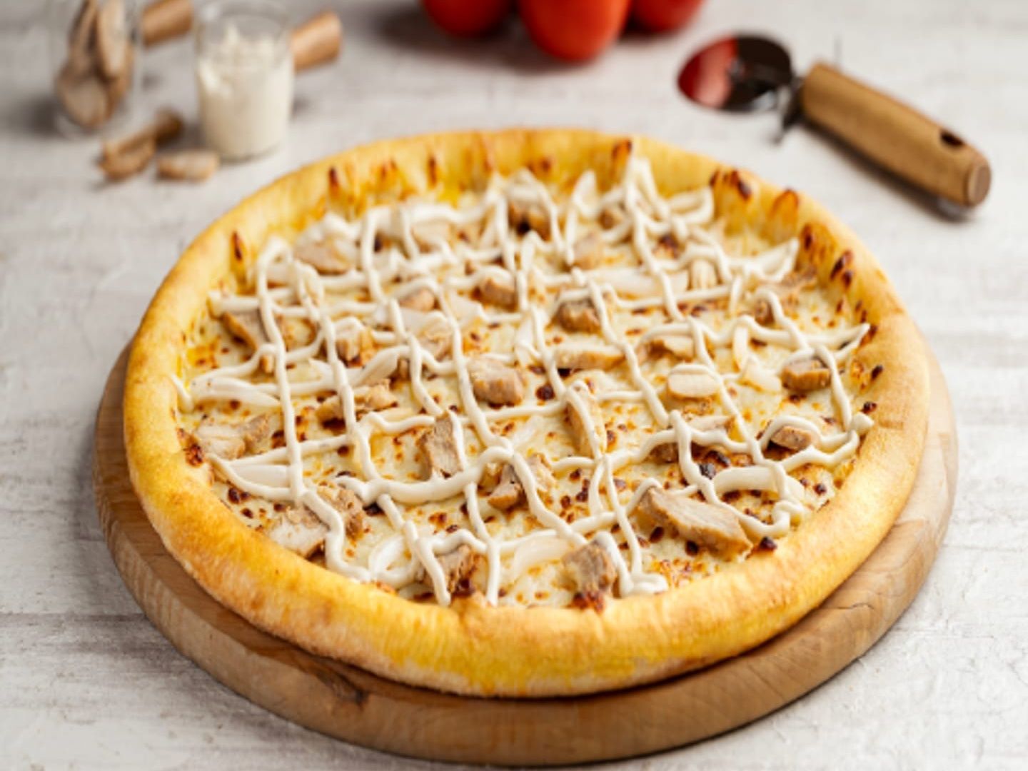Large Bbq Chicken Pizza With Ranch