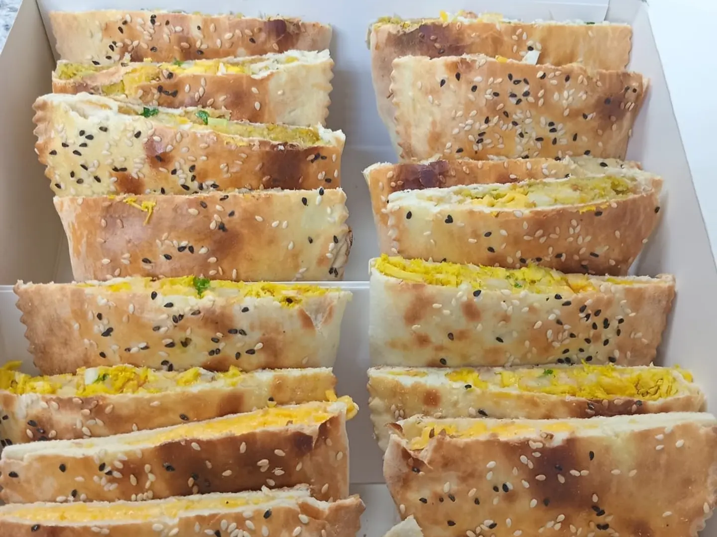 Half Falafel And Half Chicken Pies Box, 16 Pieces