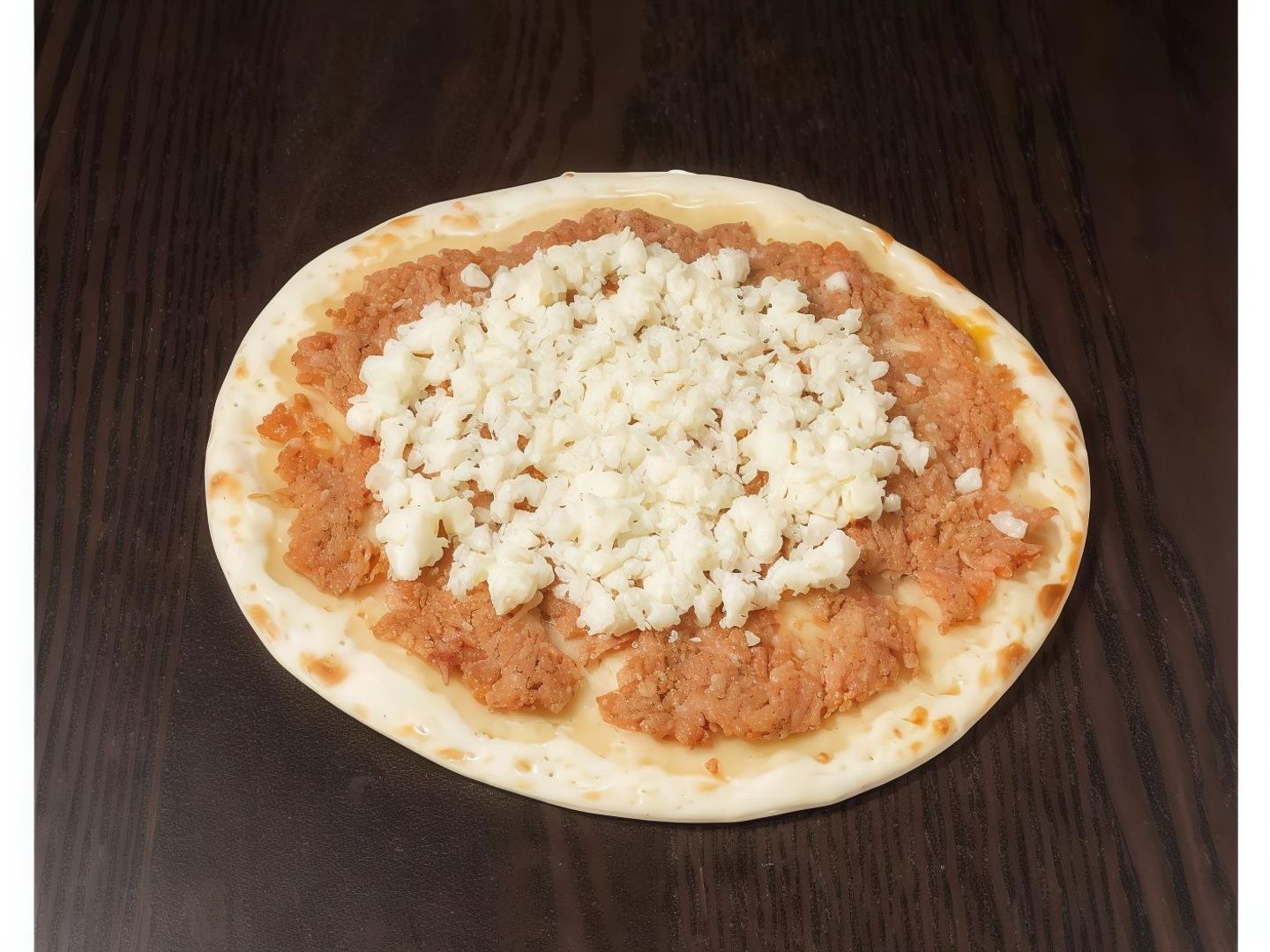 لحمة مع جبنة