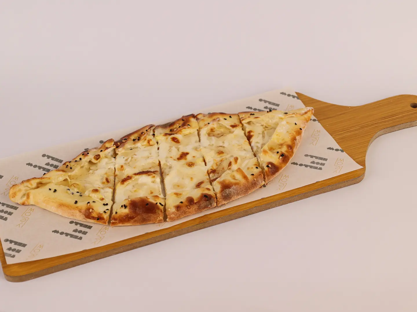 فطيرة جبن مع عسل