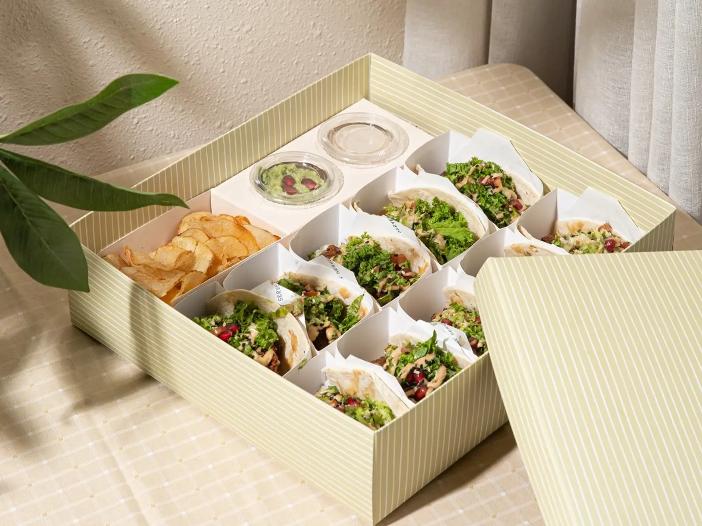 Falafel Gathering Box