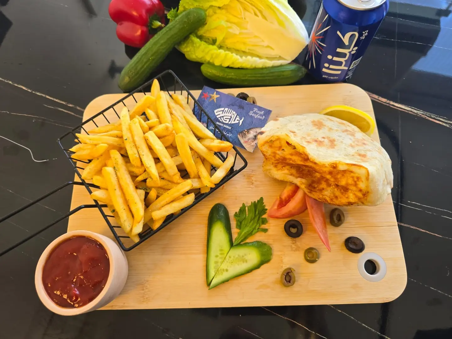 Ghawi Samak Sandwich Mixed Grill