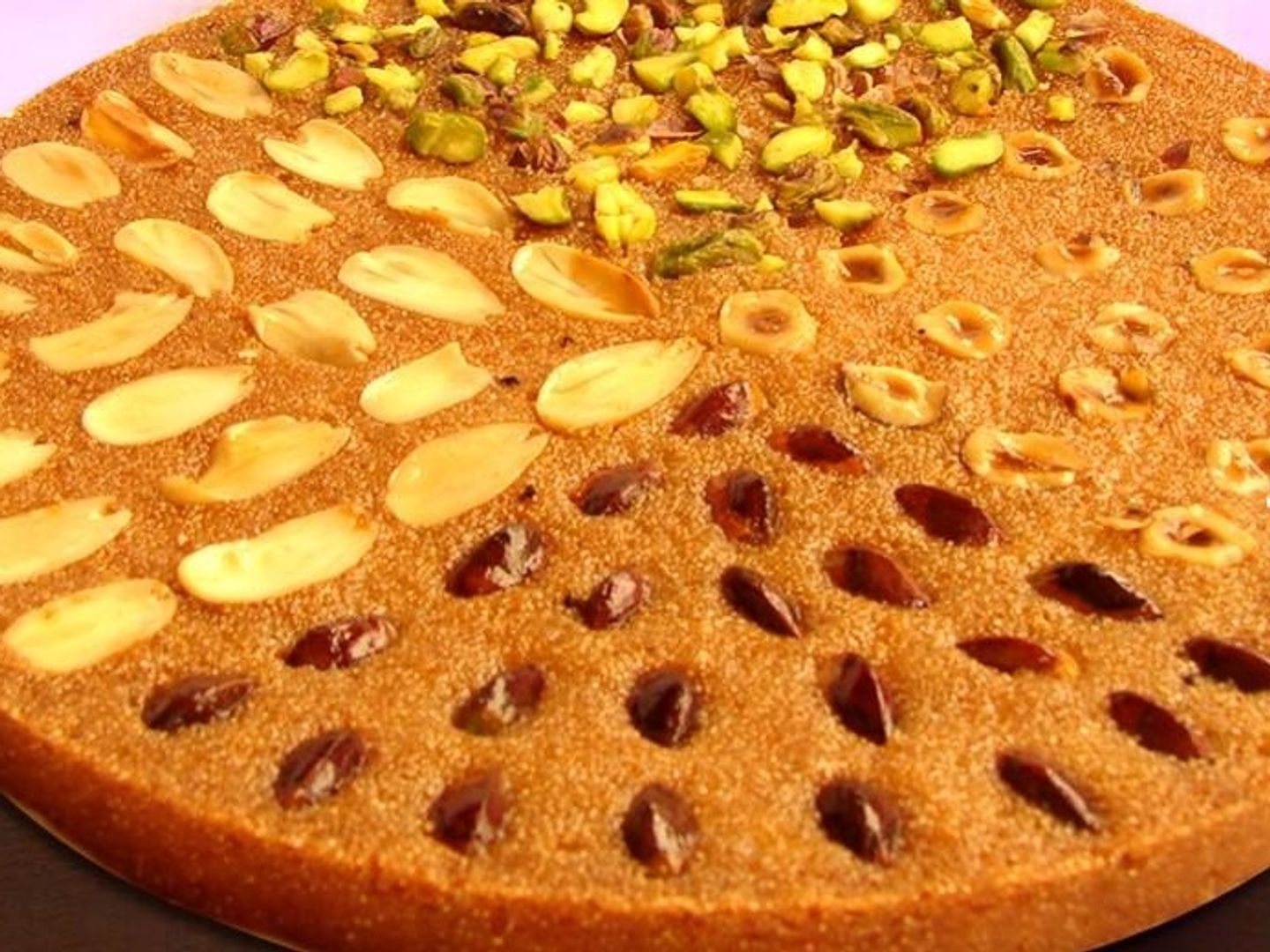 كيلو بسبوسة بالمكسرات