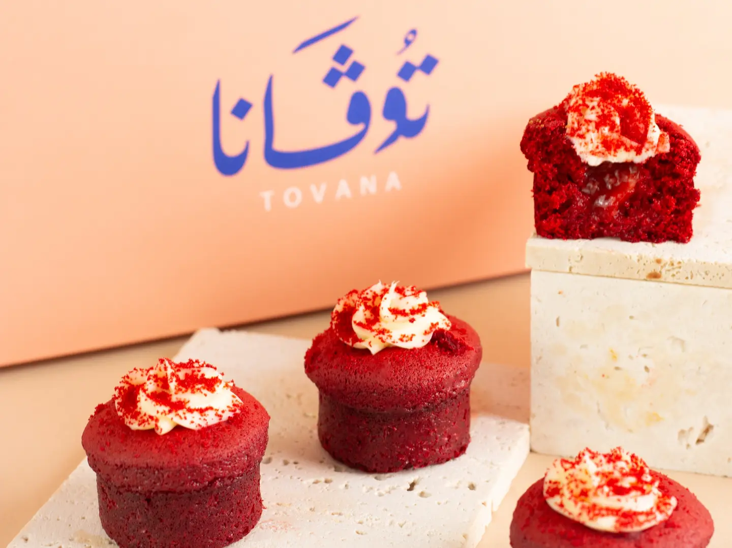 كب كيك رد فلفت