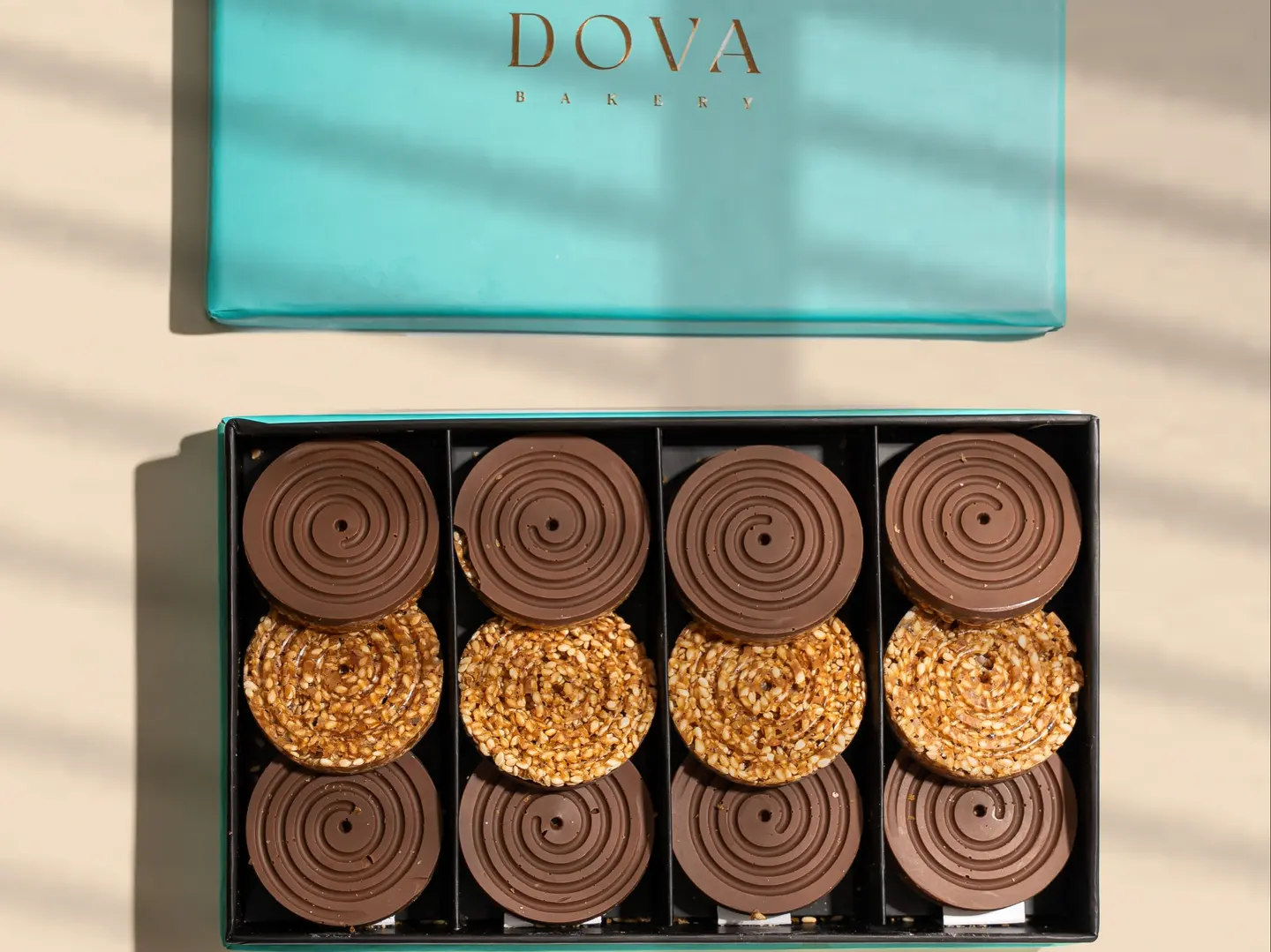 Pistachio Caramelized Box 12 Pieces