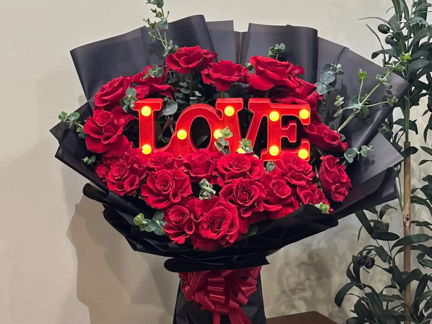 باقة الحب المضيء