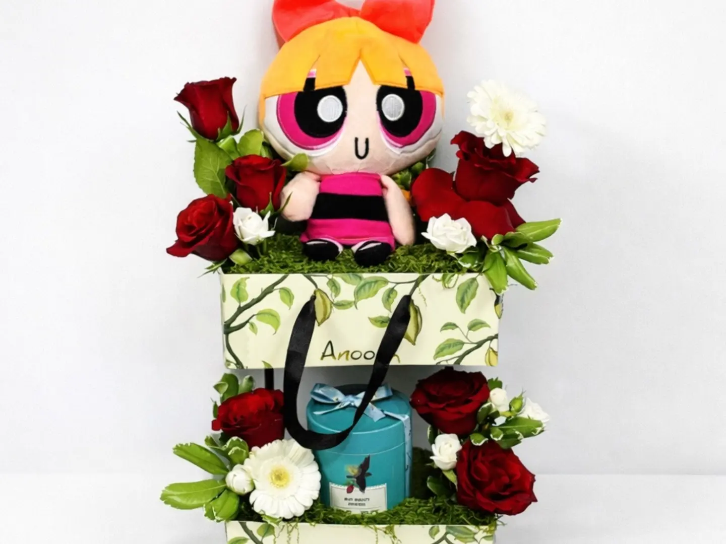 Powerpuff Girls Gift With Chocolate And Roses
