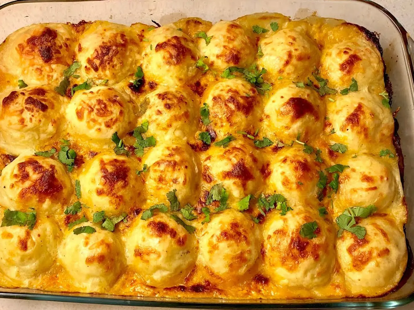 كرات البطاطس بالبشاميل - كرات البطاطس بالبشاميل وسط