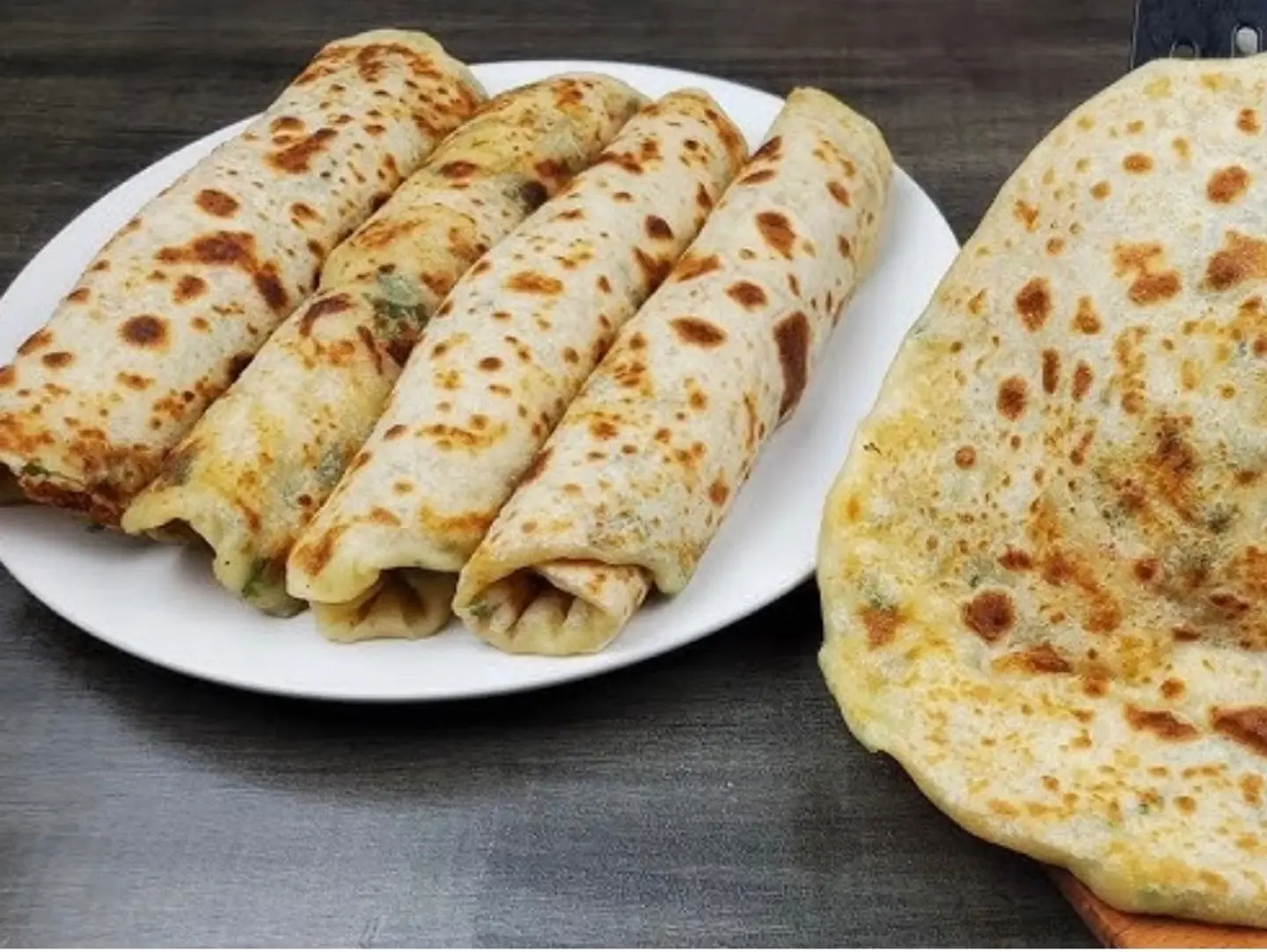 فطيره صاج بيض مقلي جبن شيدر
