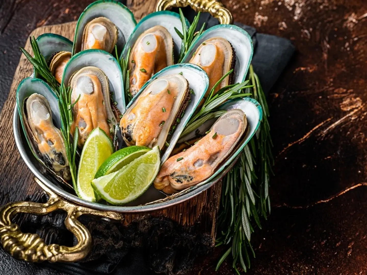 Grilled Haif Shell Mussels