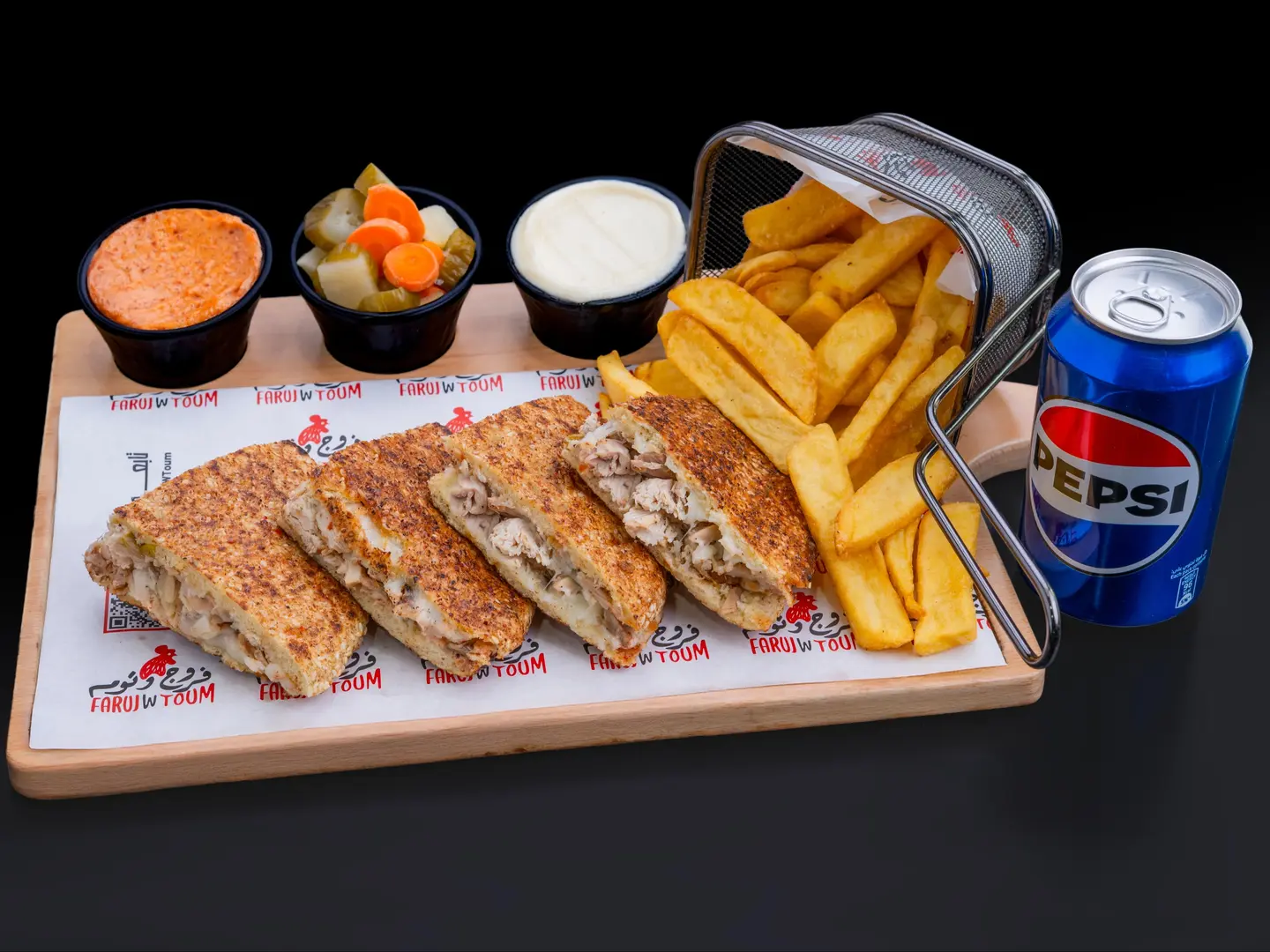 واجبة كعكة دجاج بالجبنة