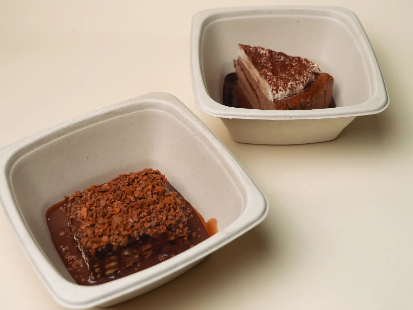 Mini Sweet Home Cake With Mini Choco Basque Cheesecake