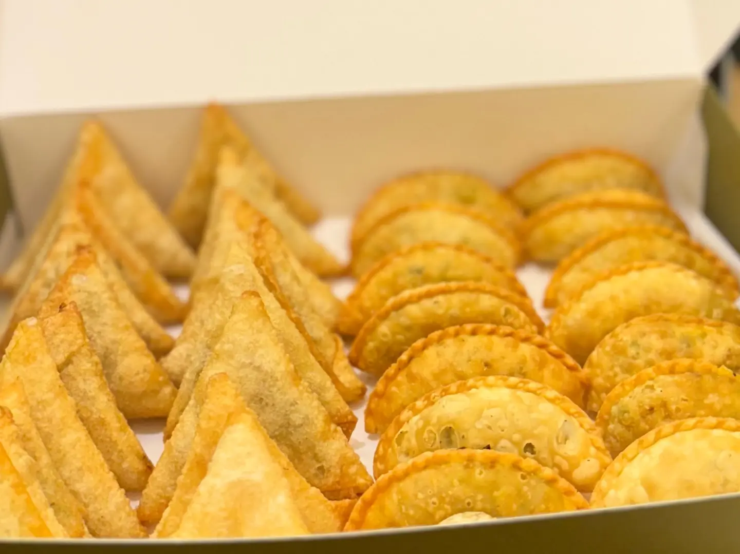 Assorted Samosa Boxx