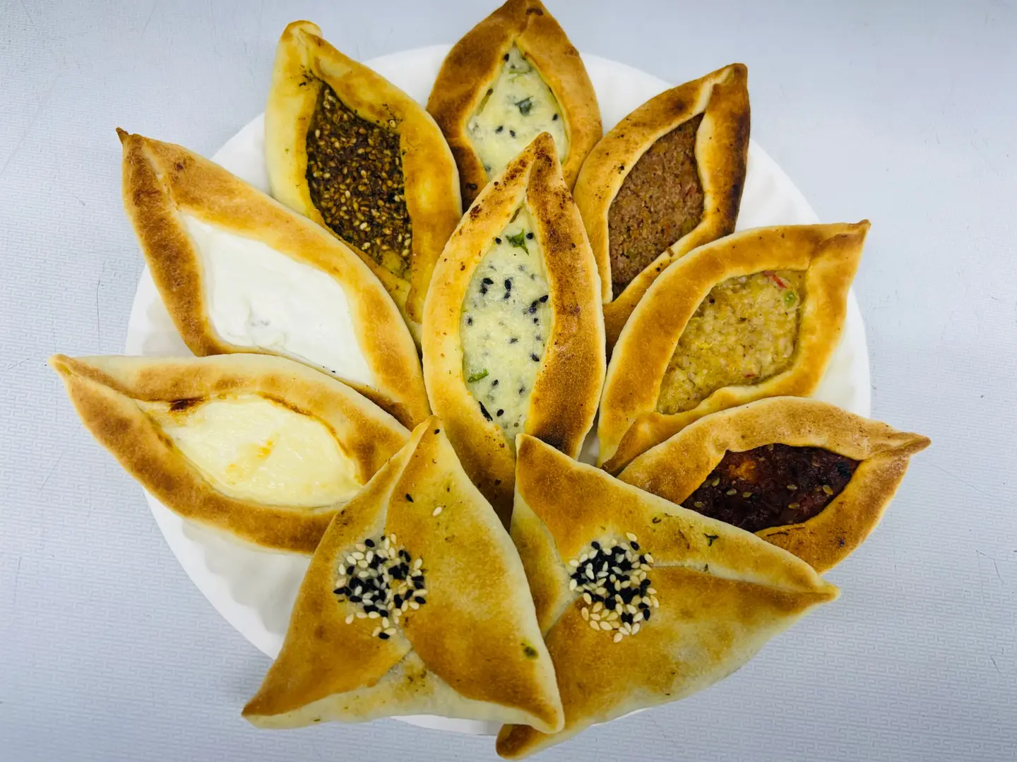 صحن مشكل 10حبات