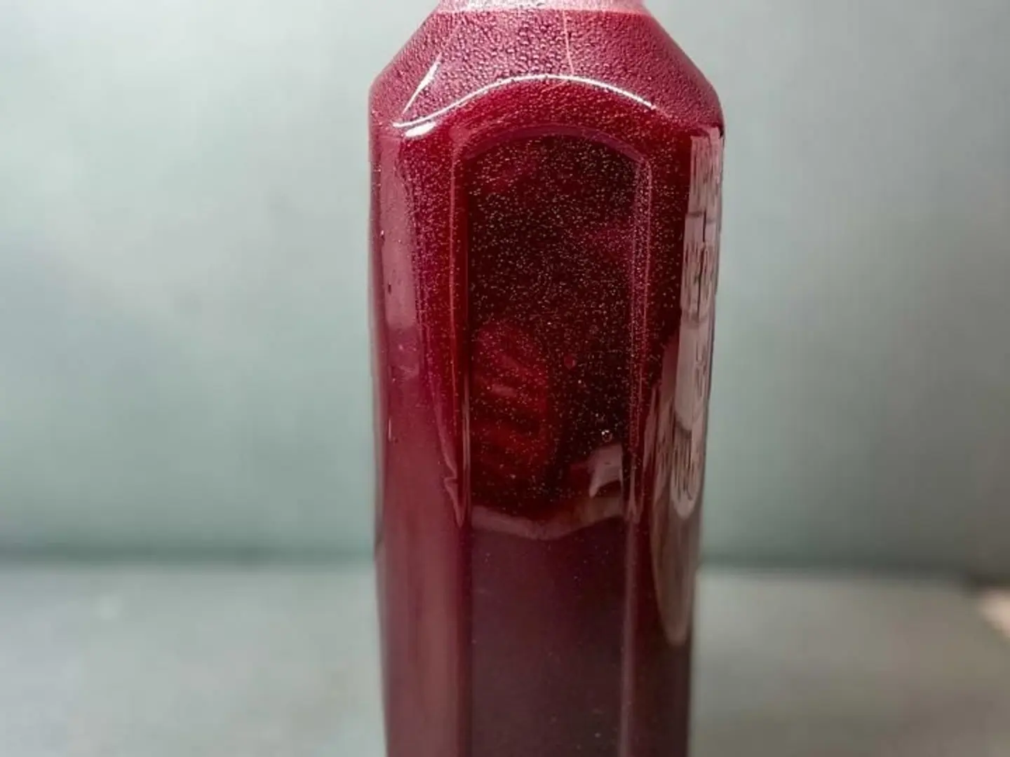 عصير رمان طبيعي ليتر ونص