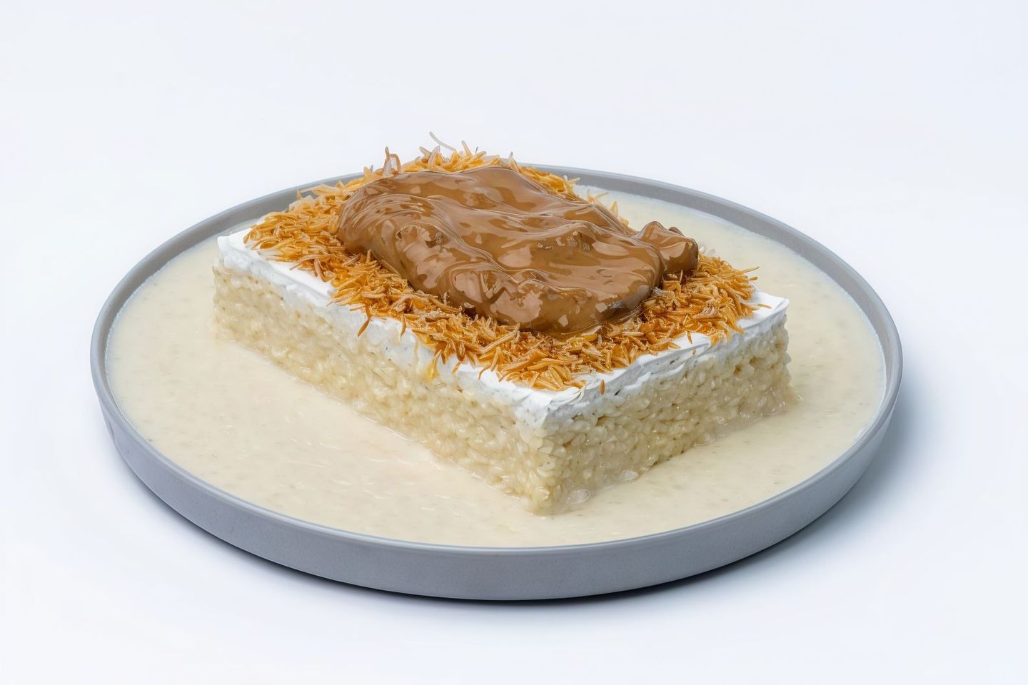 فتة أرز بحليب بيكان