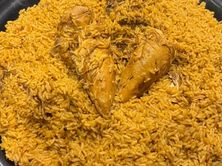 كبسة دجاج حبة كاملة