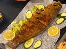 سمك مقلي شعور او قاروص
