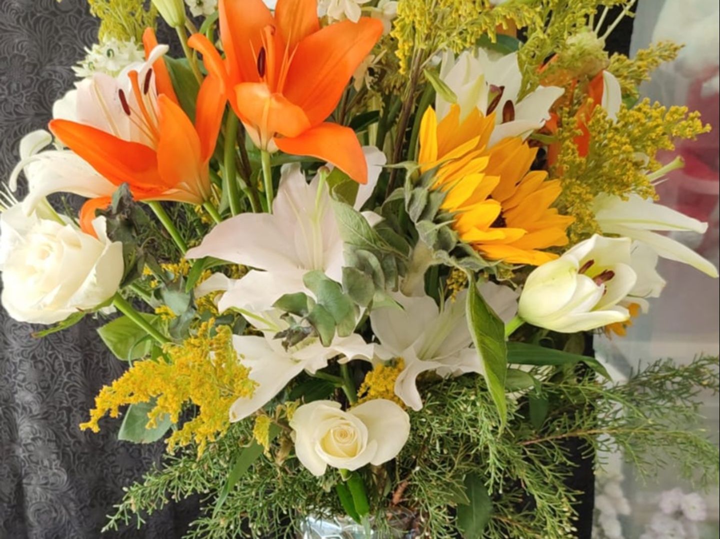Glass Yellow Orange Lilium, Sunflower Solidago , White Roses Sh8