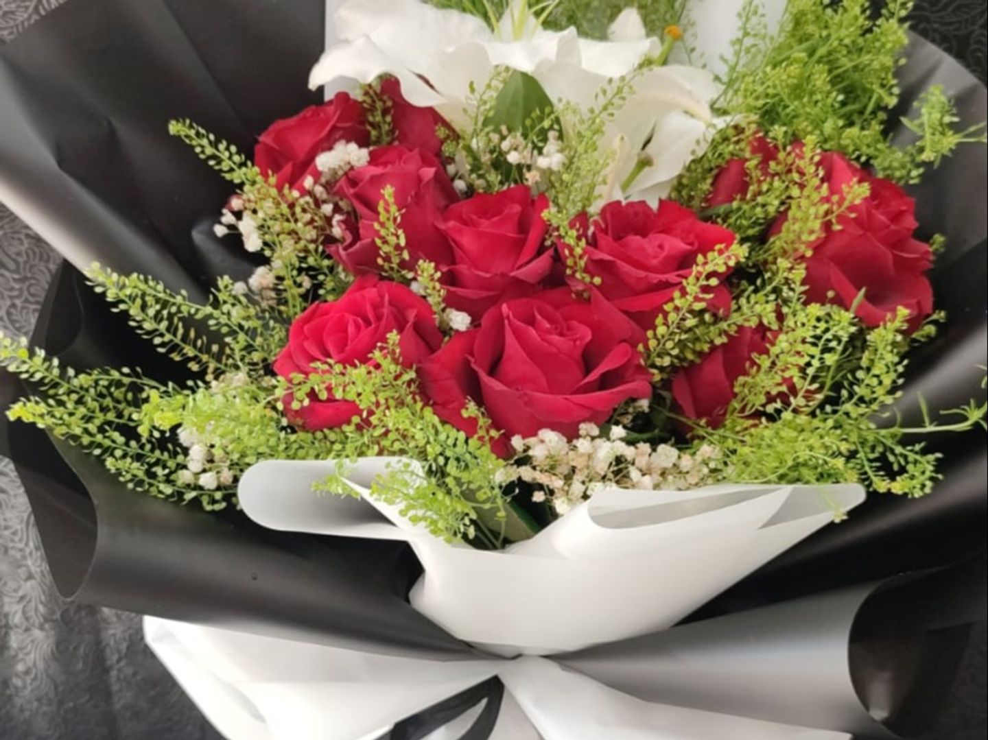 Roses Casa Blanca Sh18