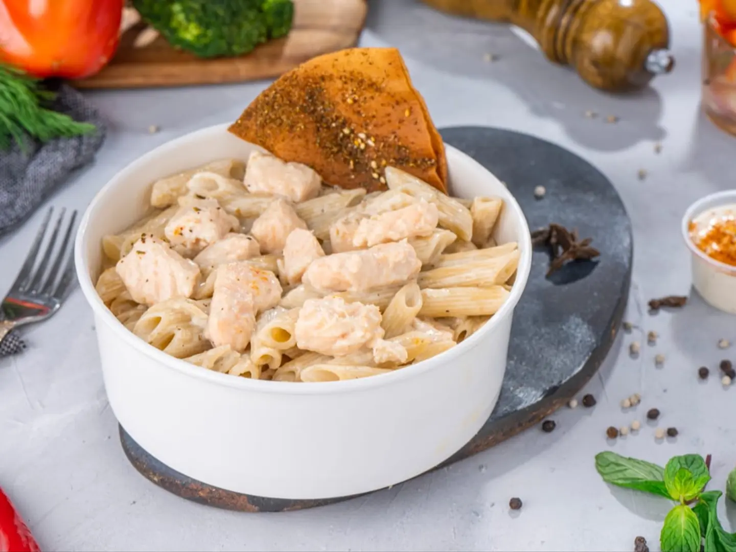 باستا سالمون