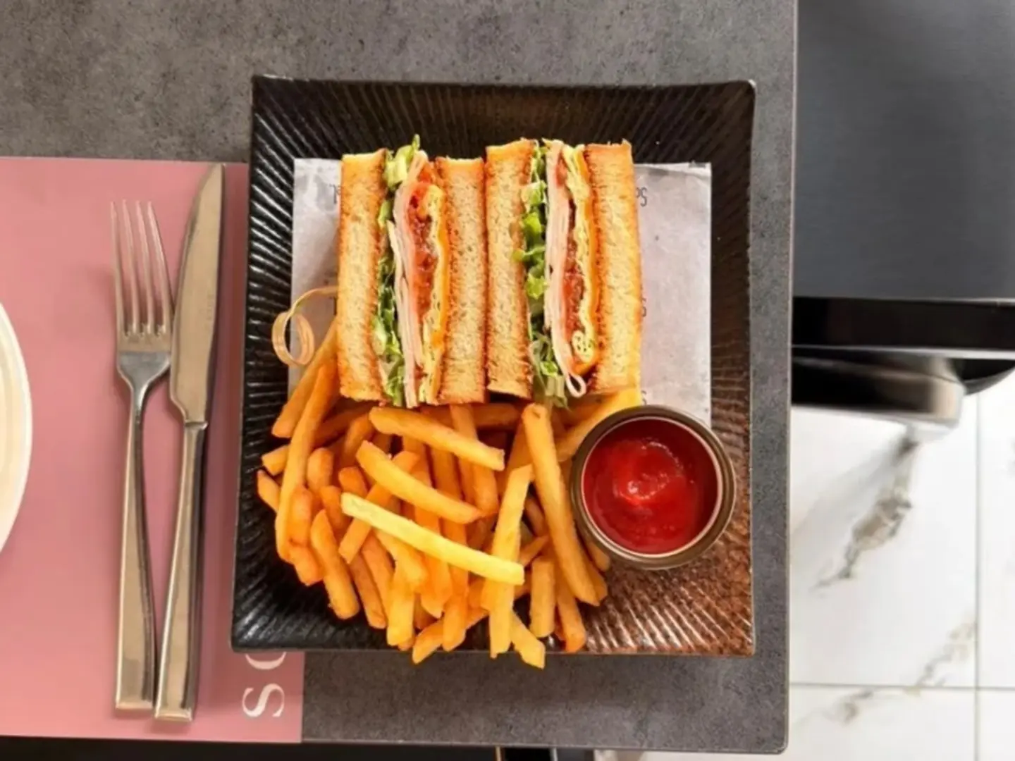 تركي كلوب ساندويتش