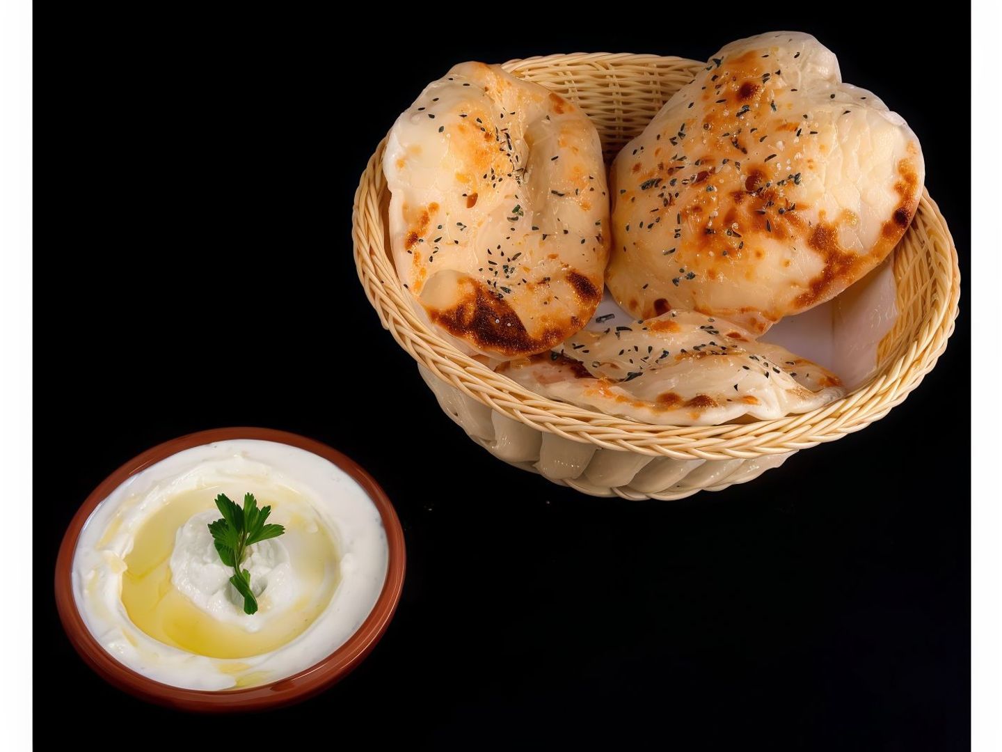 مقبلات لبنة مع الثوم