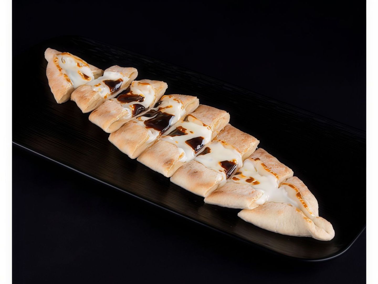 فطائر لبنة مع عسل