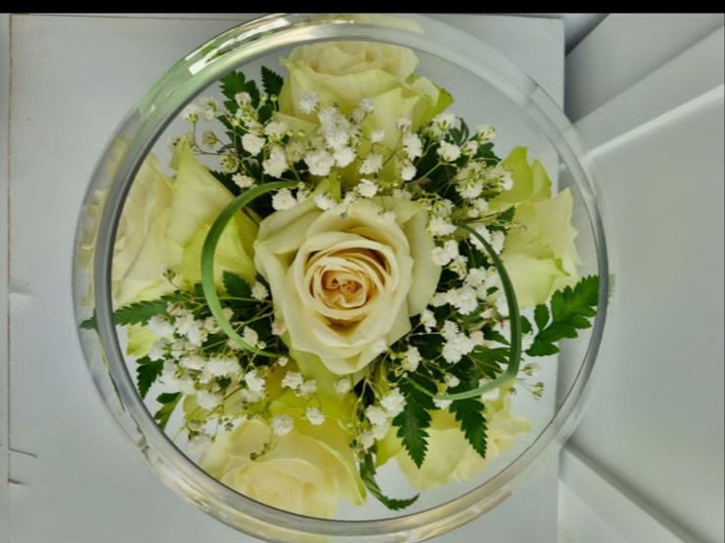 فازة ورد طبيعي