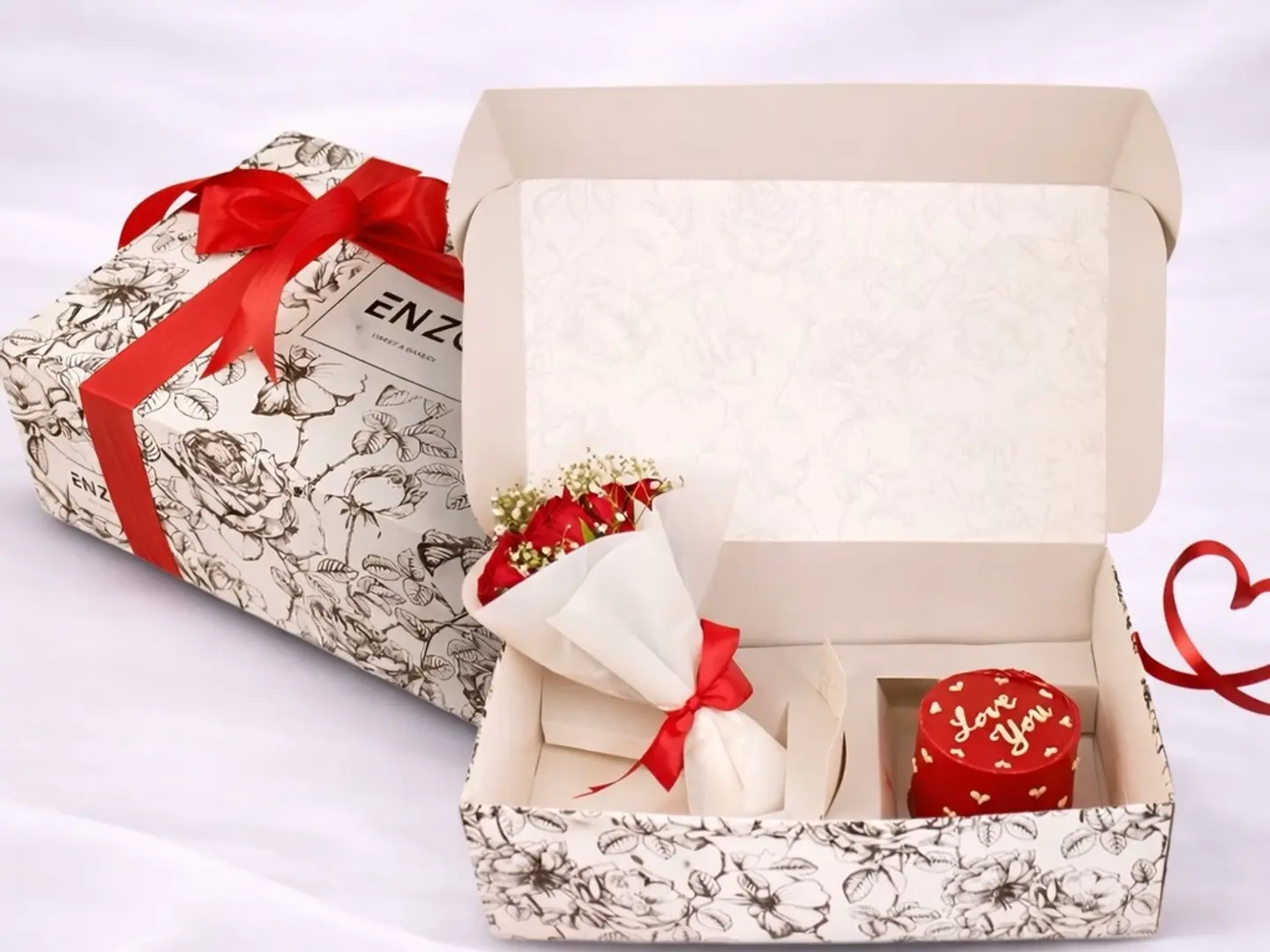 بوكس الورد و كيك