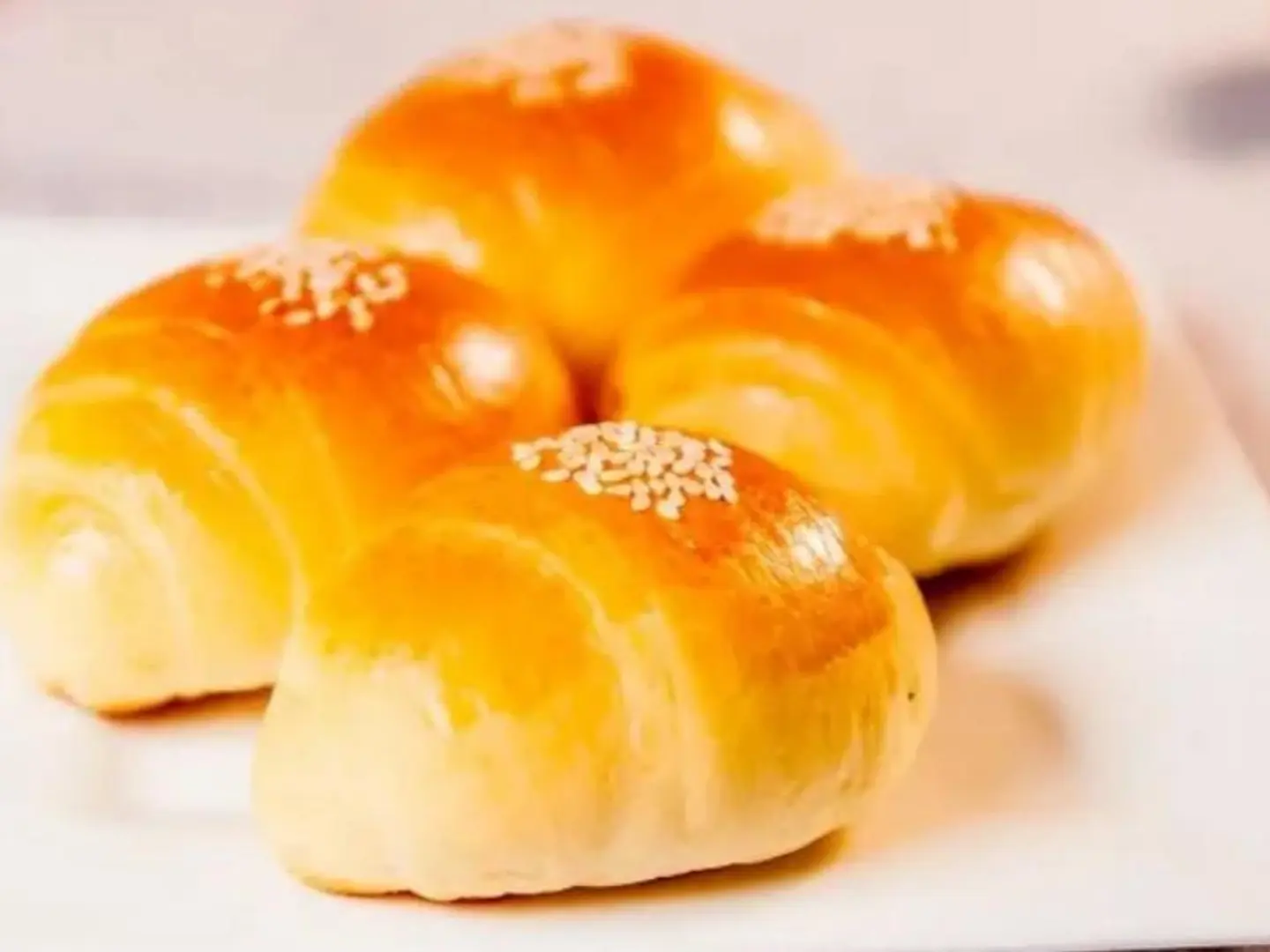 كروسون بالجبن الكريمي