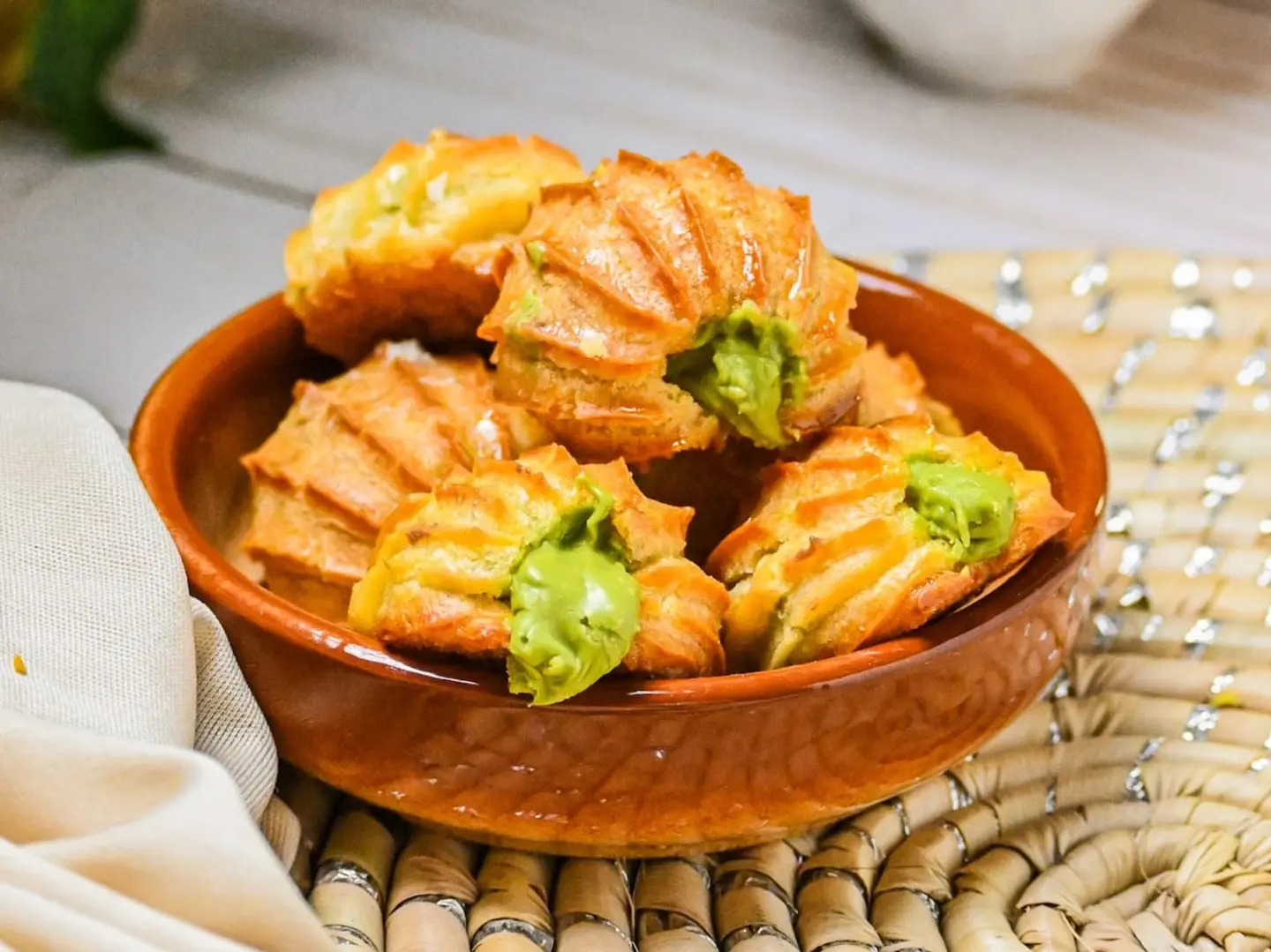 بلح الشام المشوي بحشوة كريمة الفستق