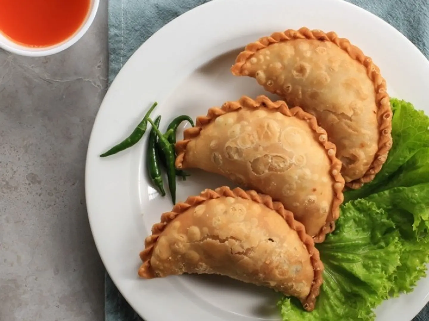 سمبوسة بف جبن وسط 20حبة