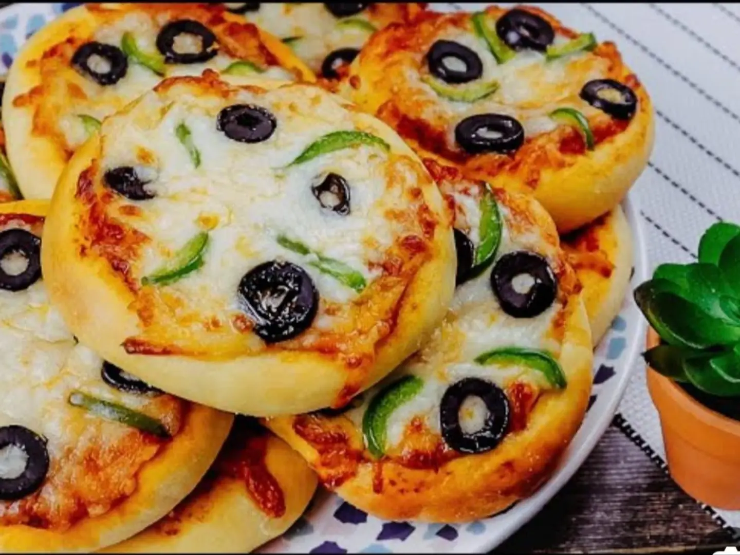 ميني بيتزا بالخضار