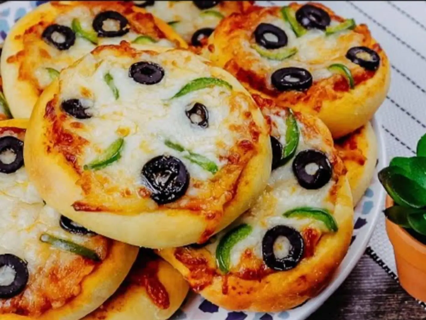 ميني بيتزا بالخضار