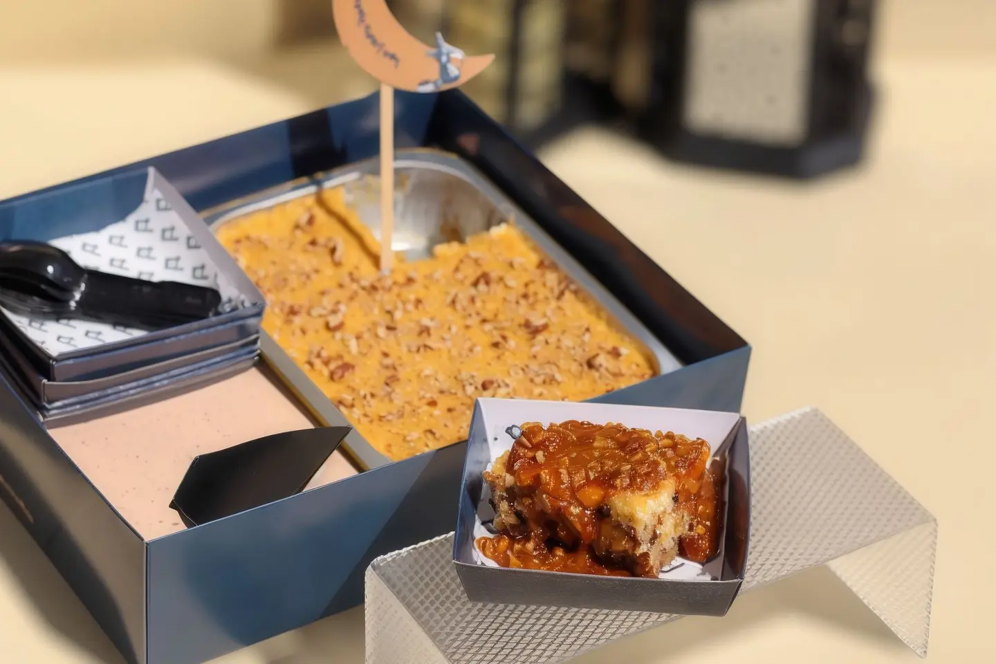 بوكس بودينق التمر بالبيكان