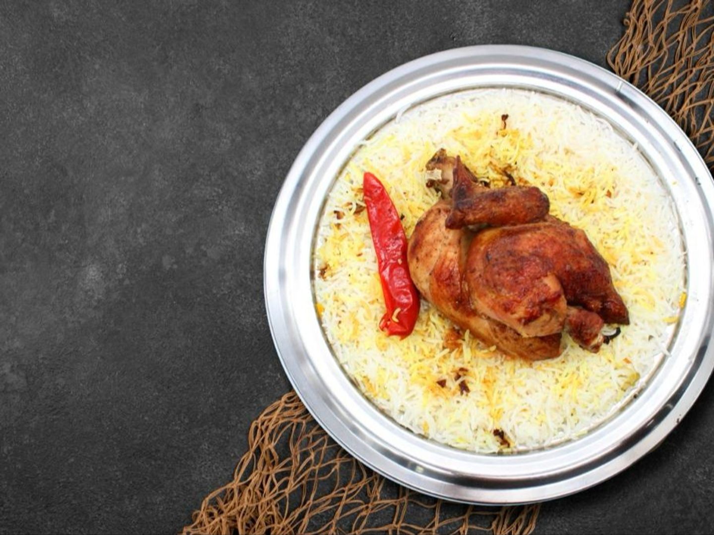 شواية البيت - نصف دجاجة مثلوثة