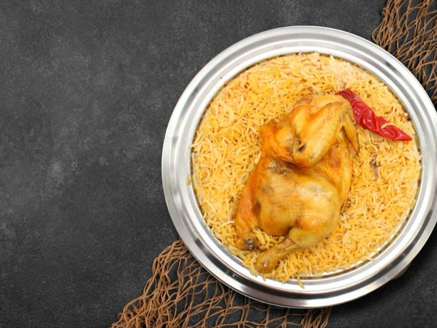 دجاج مندي - دجاجه كاملة مثلوثة