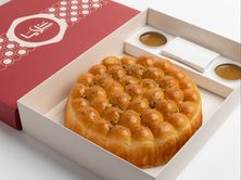 خلية النحل بالعسل