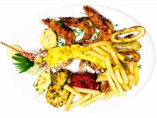 طبق مأكولات بحرية