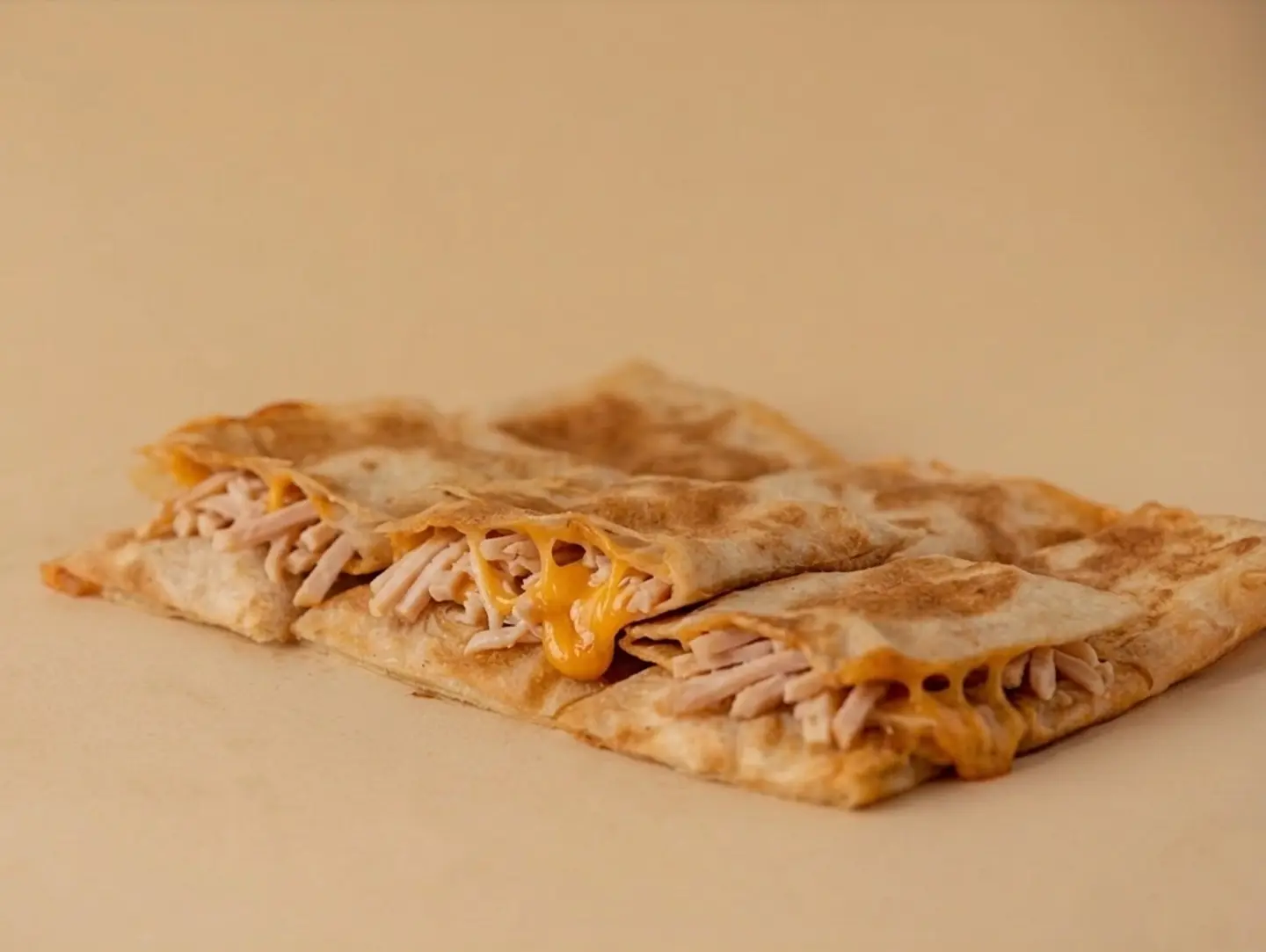 مطبق تيركي جبن تشدر