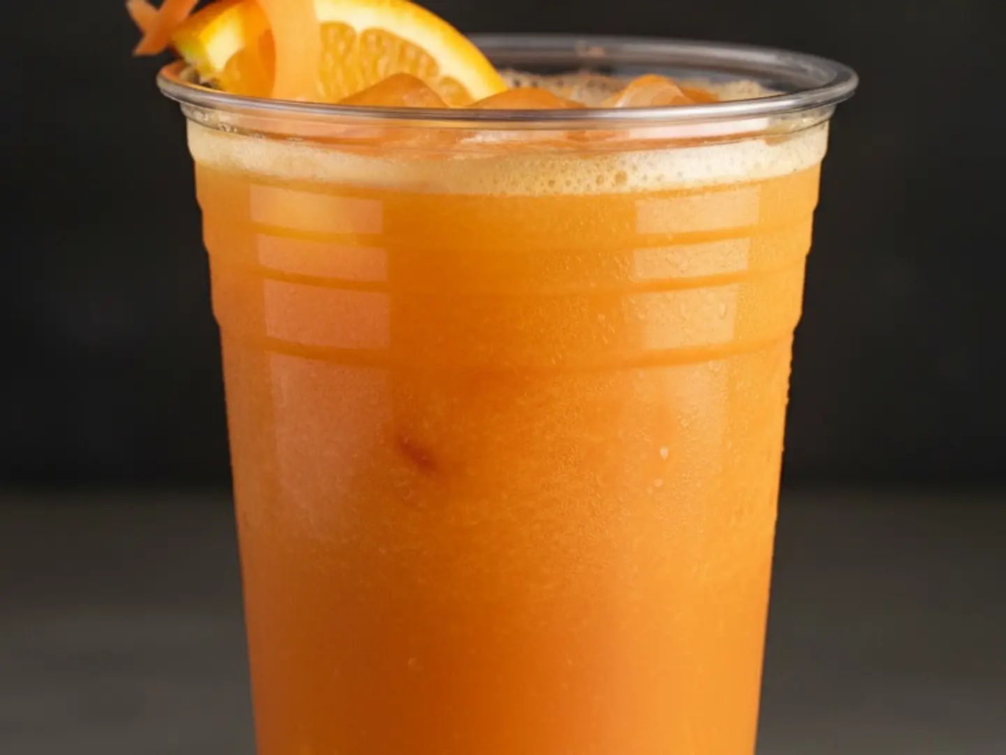 برتقال مع جزر (وسط)