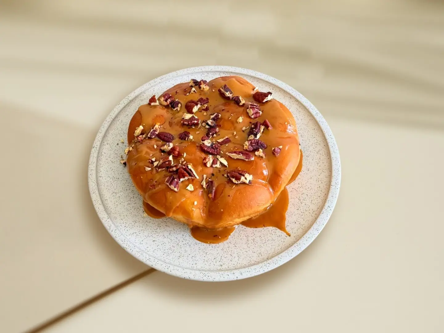 Beehive Salted & Pecan