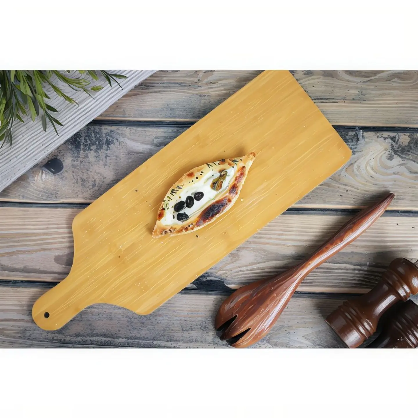 Shami Liquid Cheese With Olives Pie