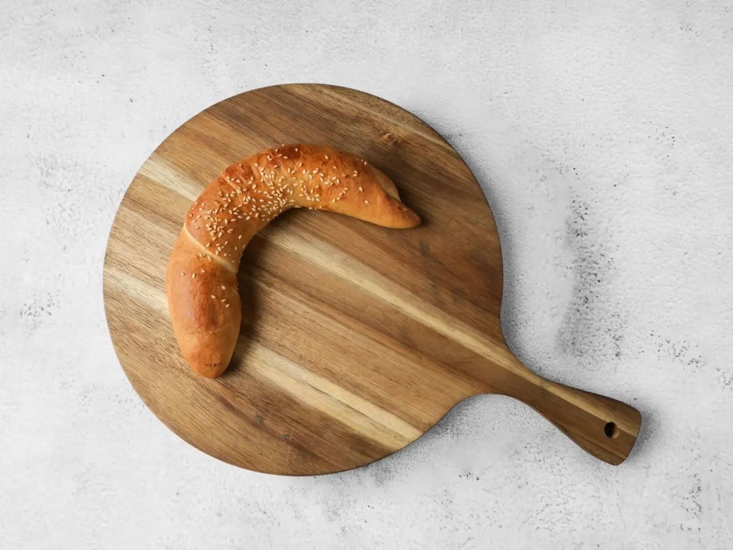 کرواسون جبنة شكل هلال