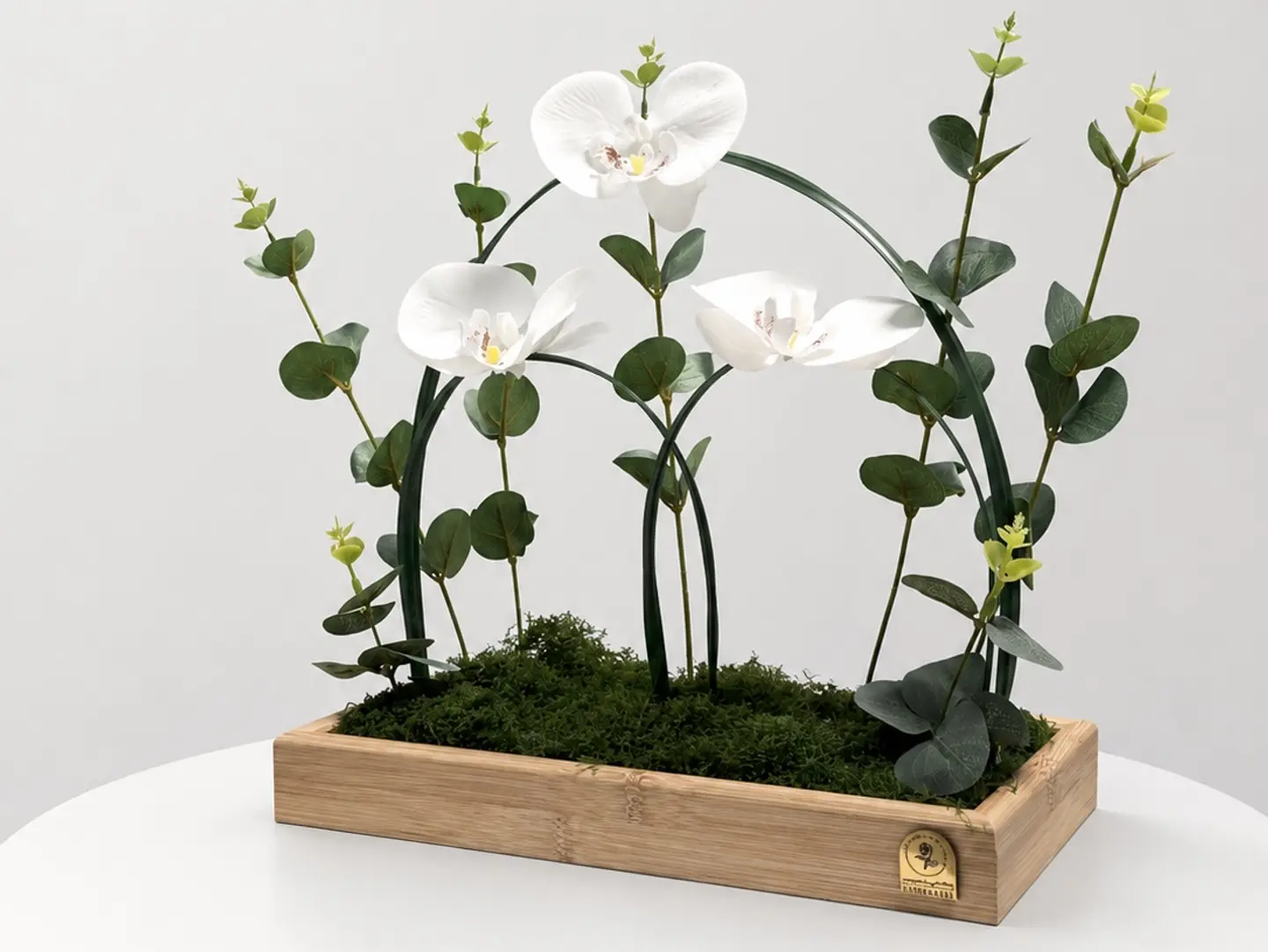 A Wooden Base With Luxurious Artificial Roses