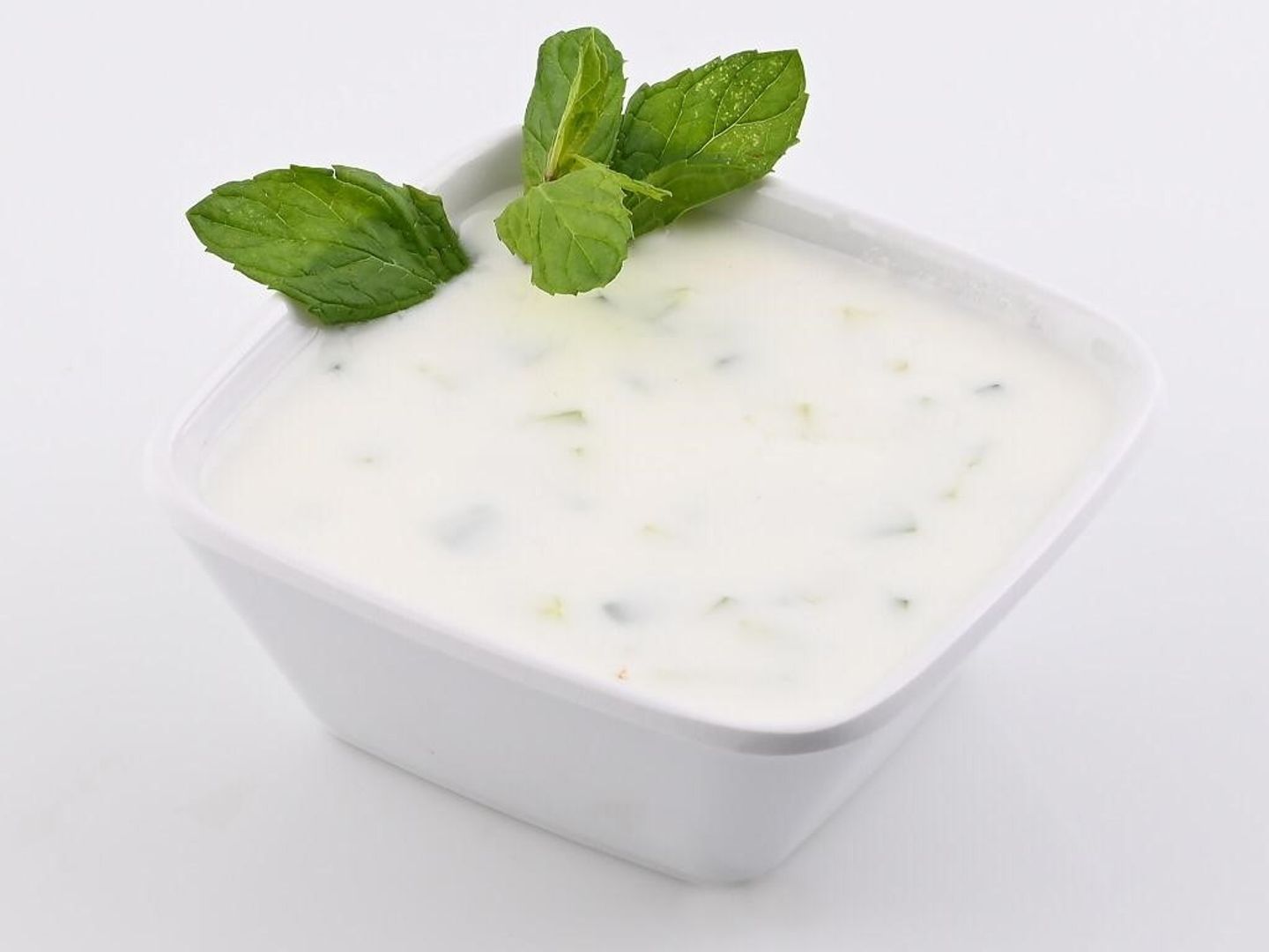 سلطة خيار ولبن