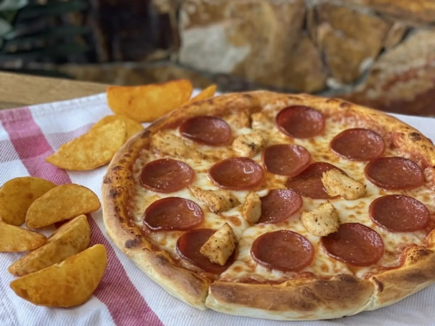 بيتزا بيبروني دجاج